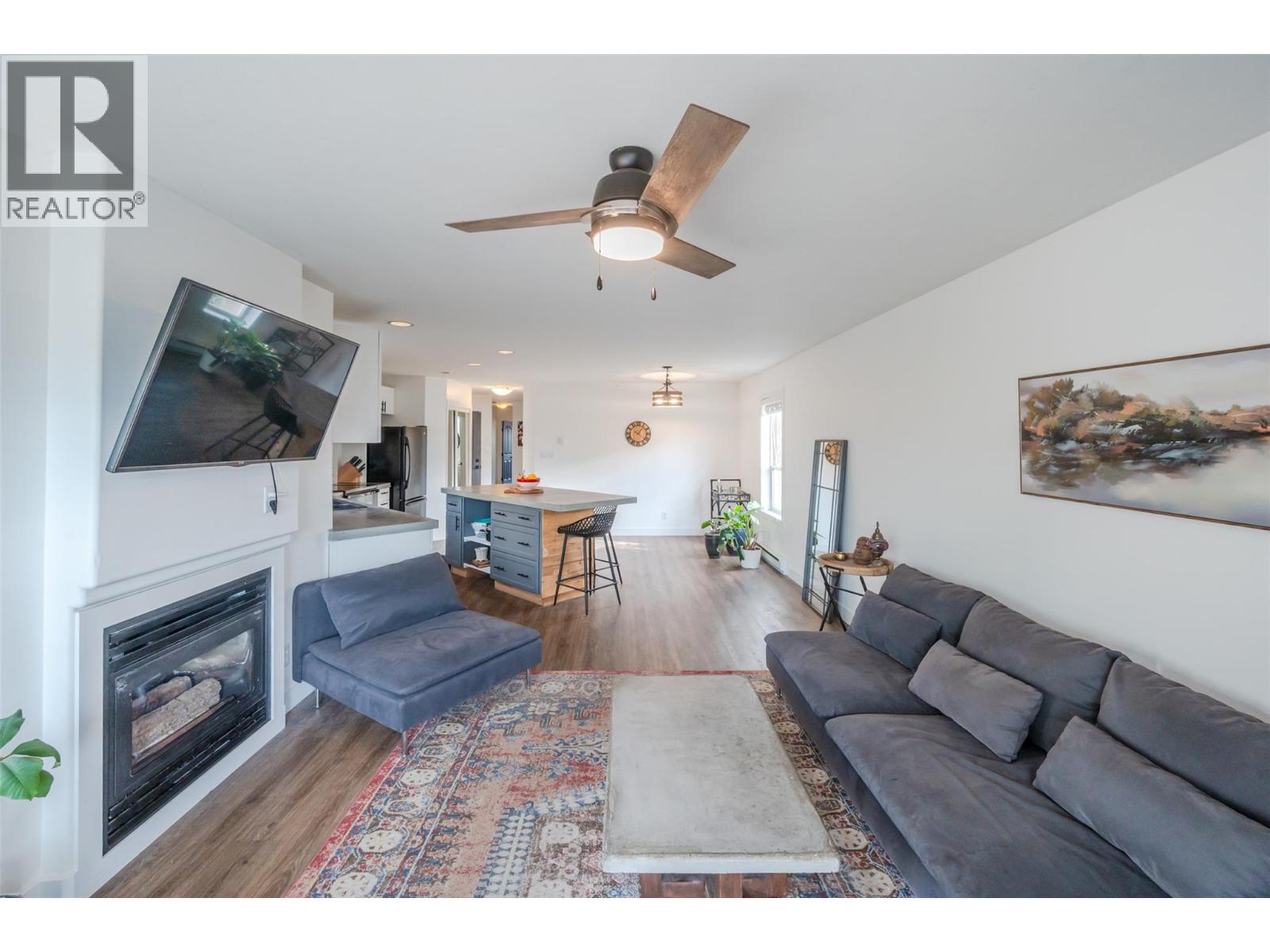 101 93 Van Horne Street, Penticton
