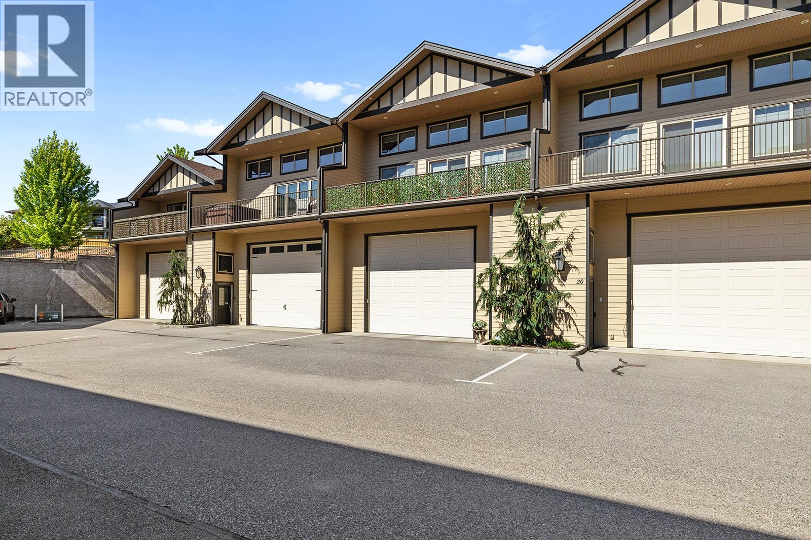 19 3359 Cougar Road, West Kelowna