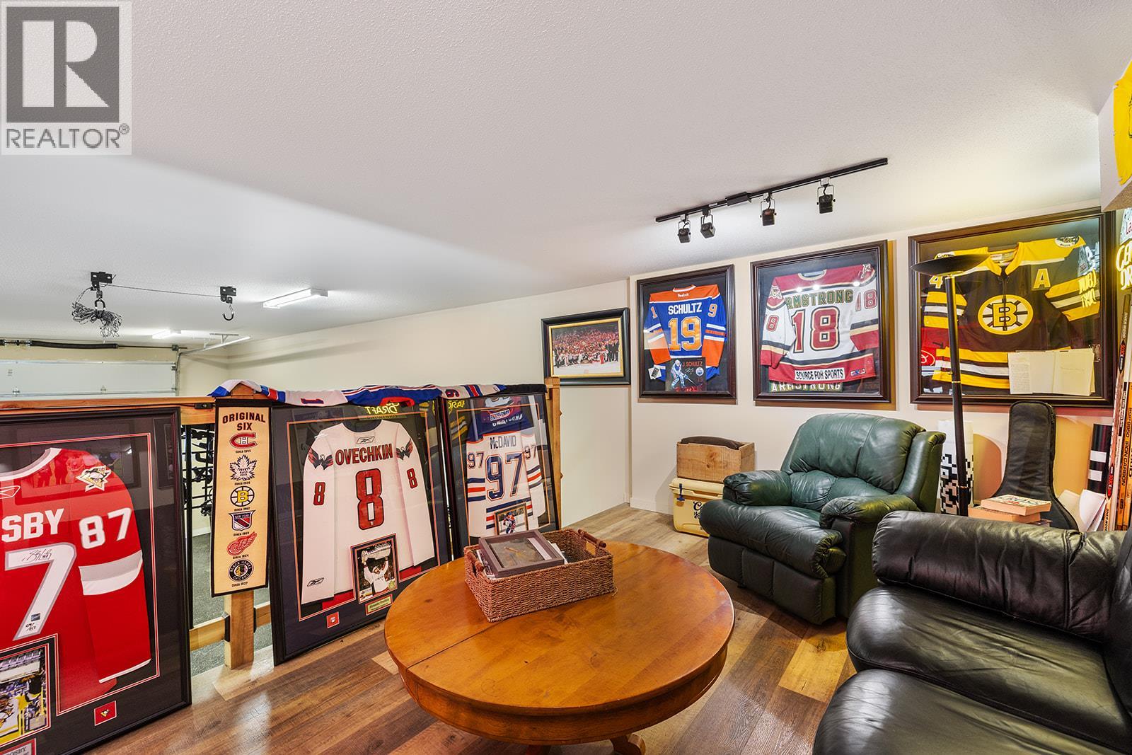 19 3359 Cougar Road, West Kelowna