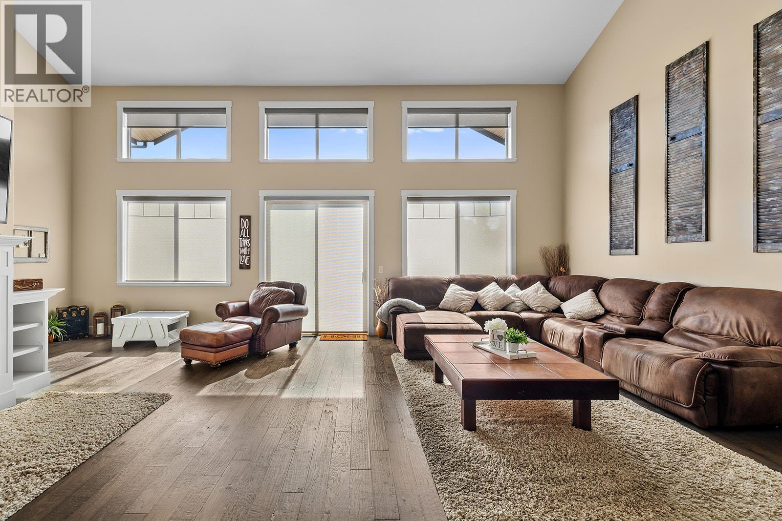 19 3359 Cougar Road, West Kelowna