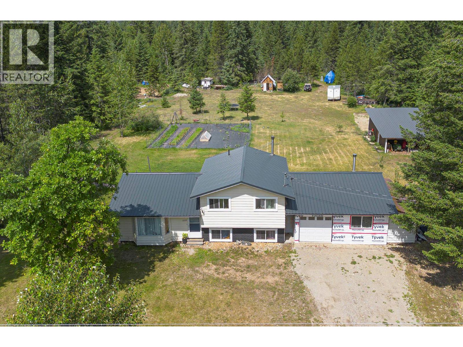 1133 CAROLINE Road - 45