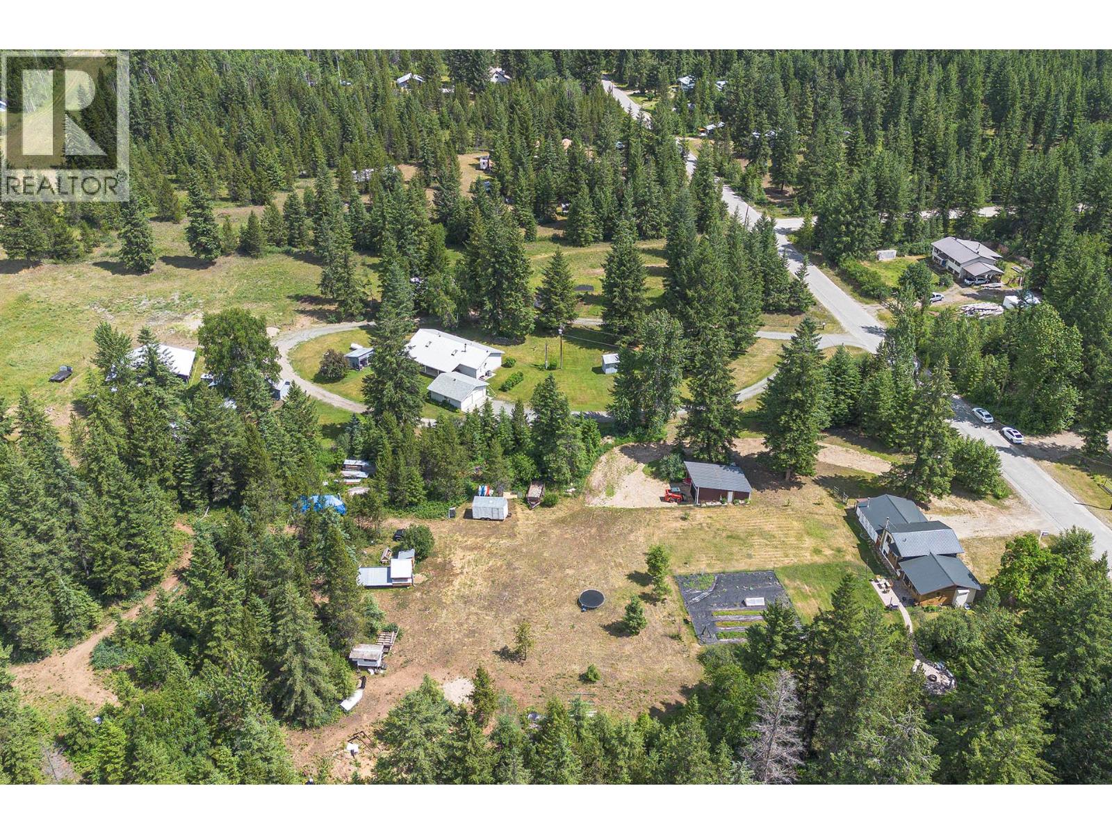 1133 CAROLINE Road - 46