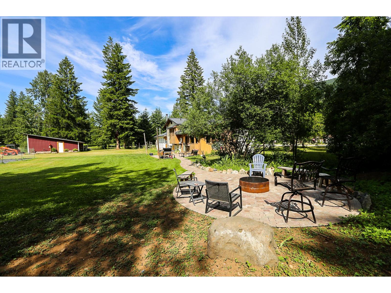 1133 CAROLINE ROAD - 27