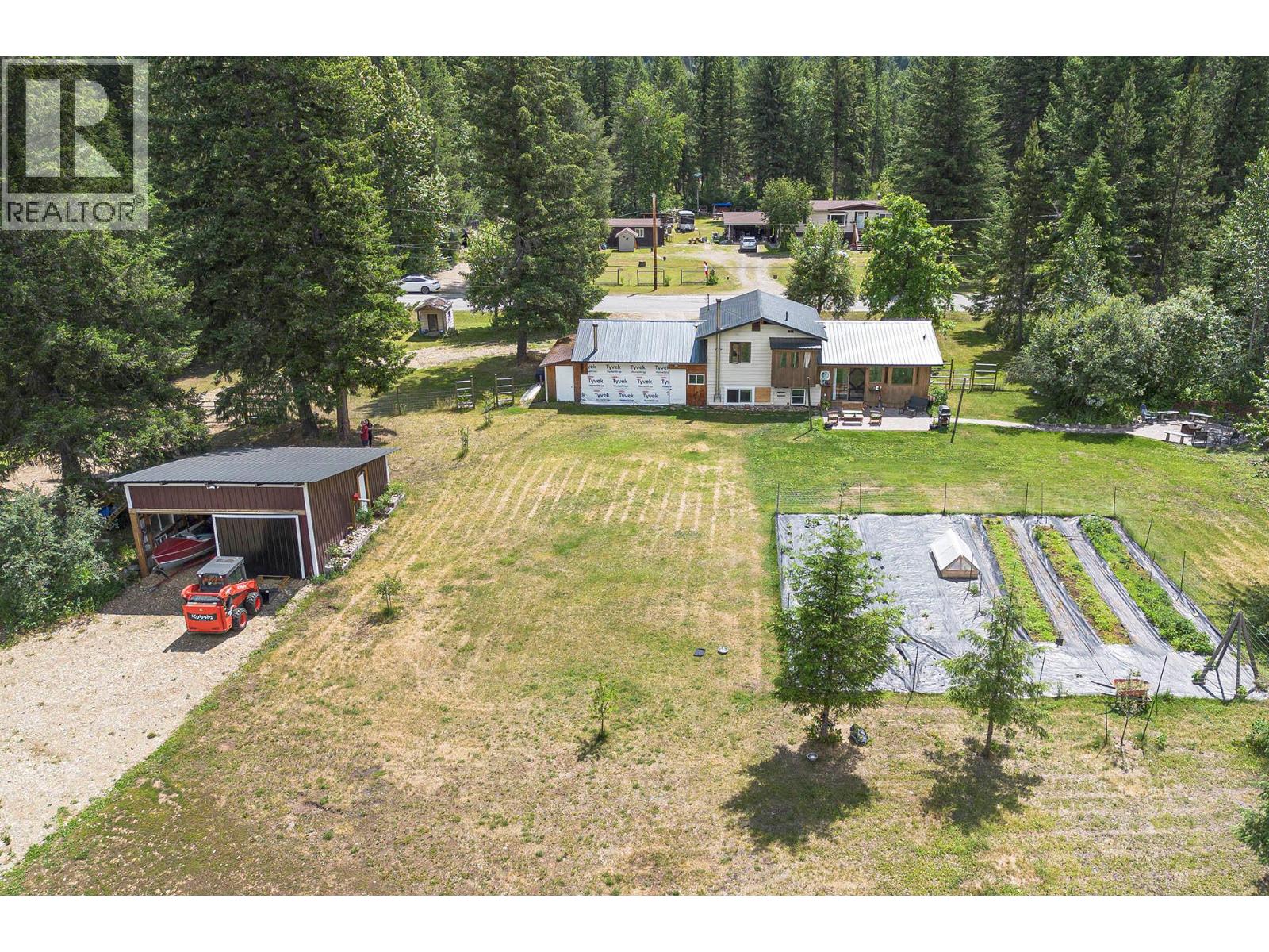 1133 CAROLINE Road - 36