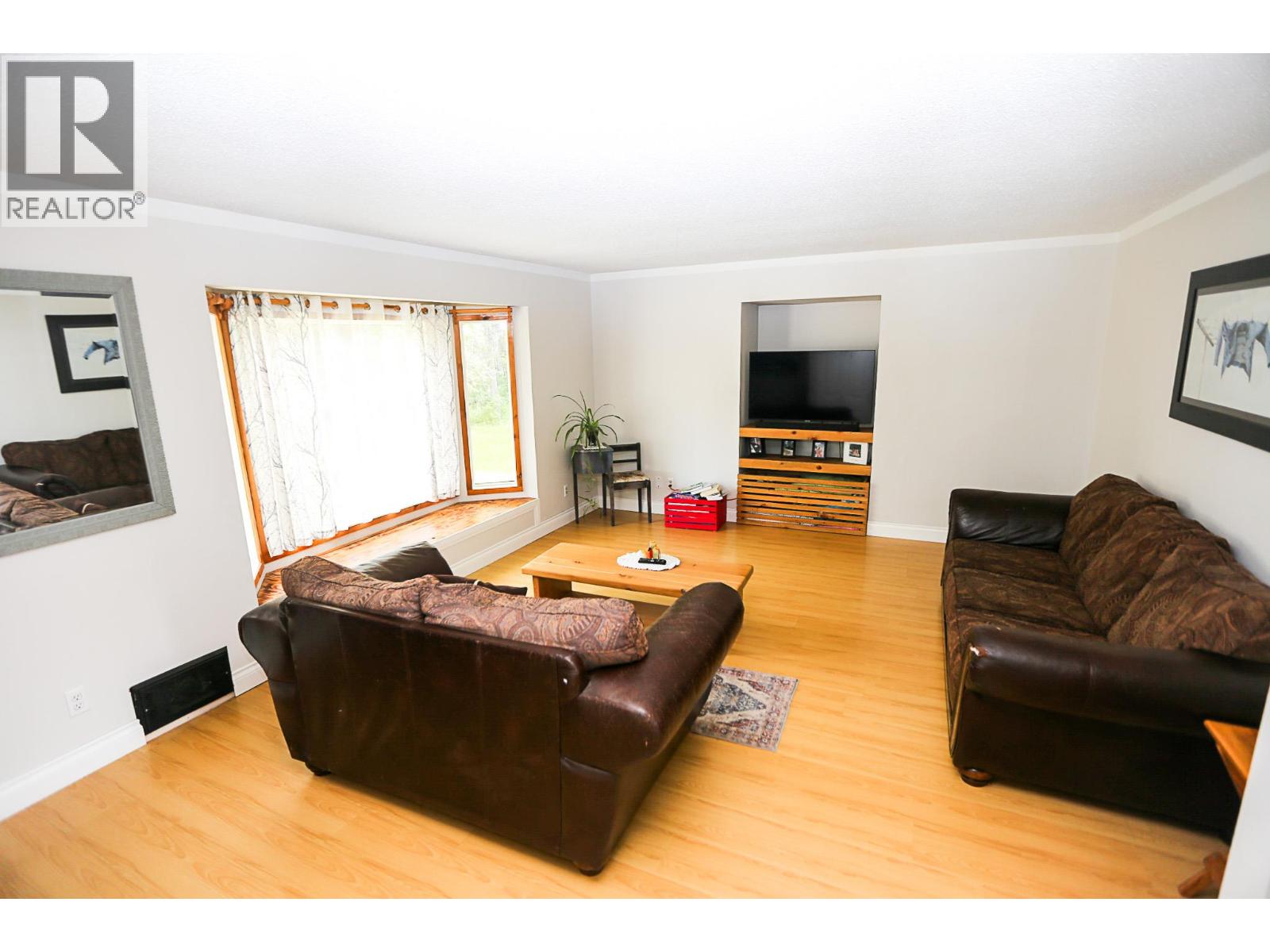 1133 CAROLINE Road - 6