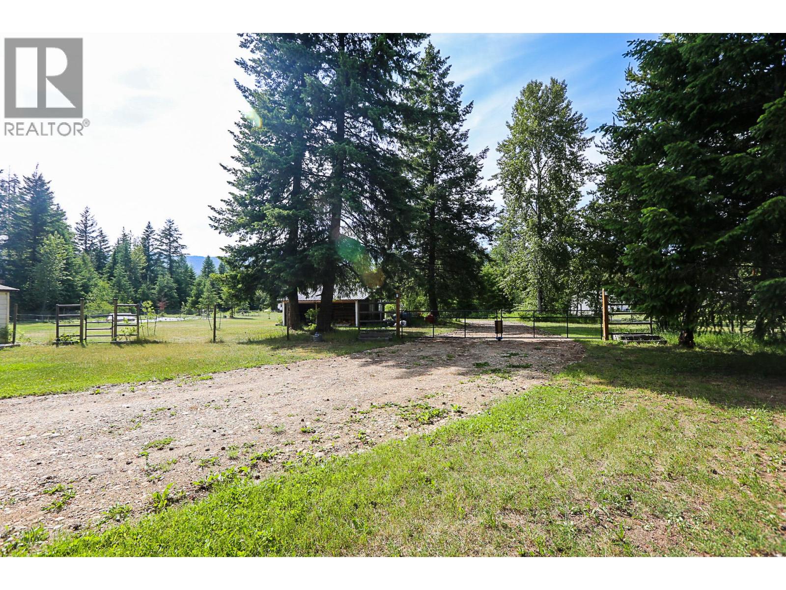 1133 CAROLINE Road - 43
