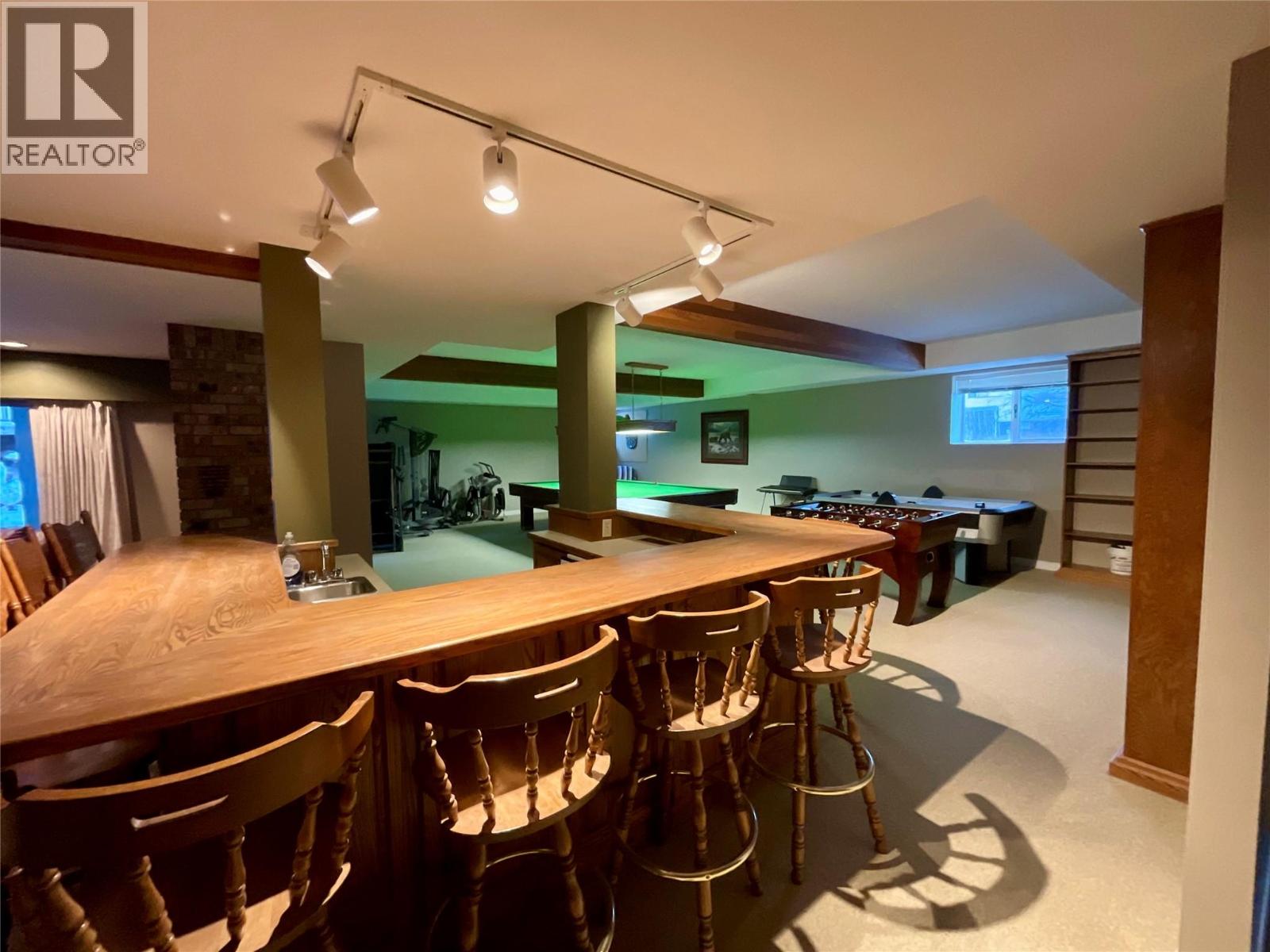 12 Collier Place, Tumbler Ridge