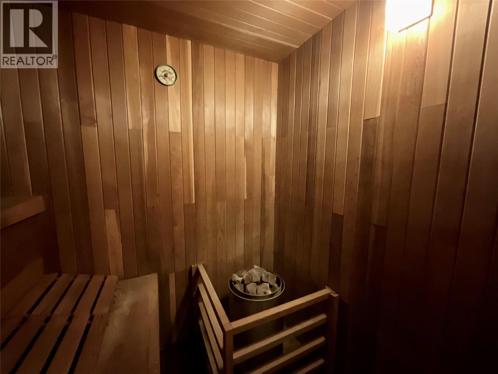 12 Collier Place, Tumbler Ridge