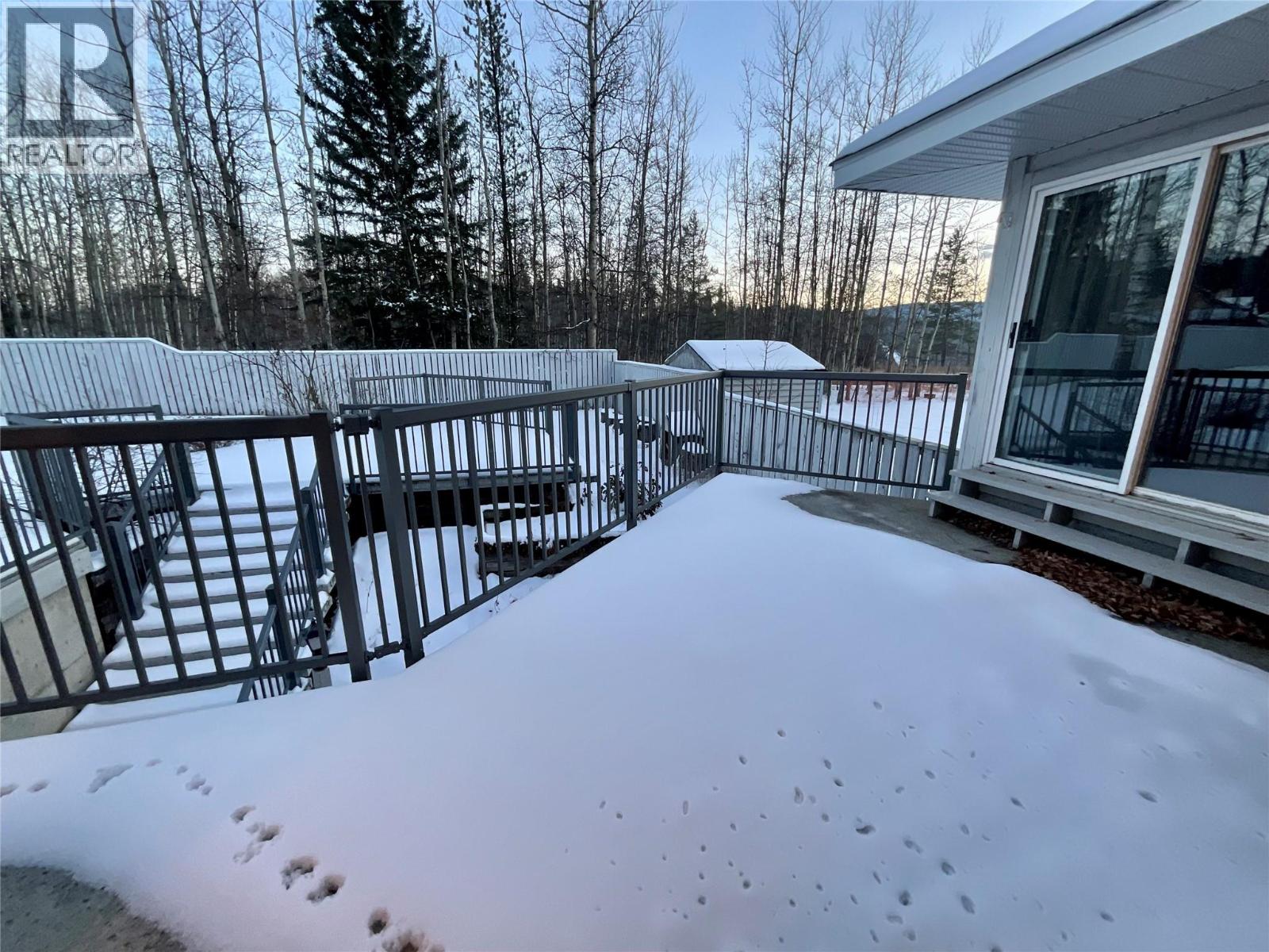 12 Collier Place - 63