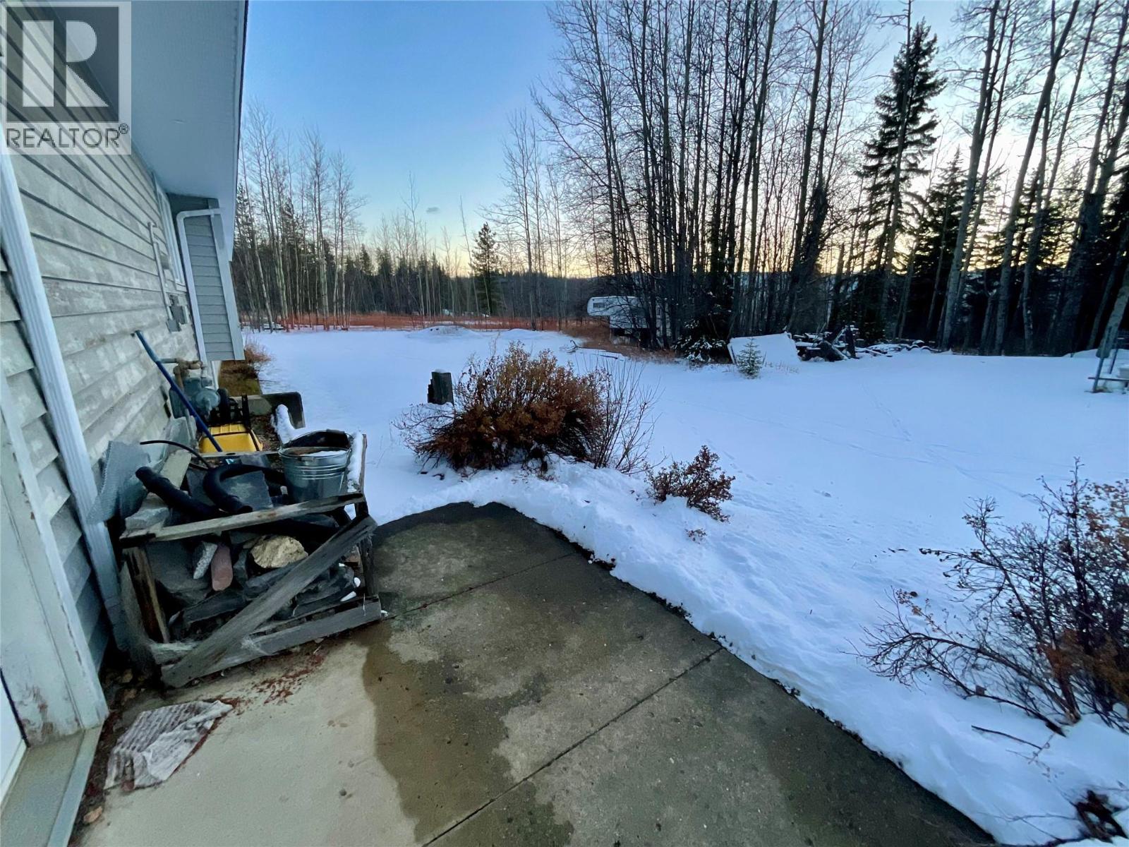 12 Collier Place, Tumbler Ridge