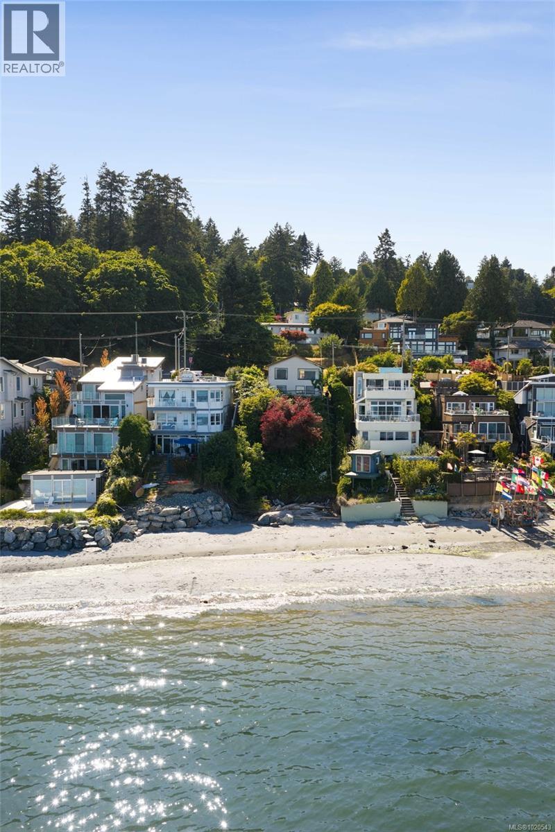  5015 Cordova Bay Road, Saanich