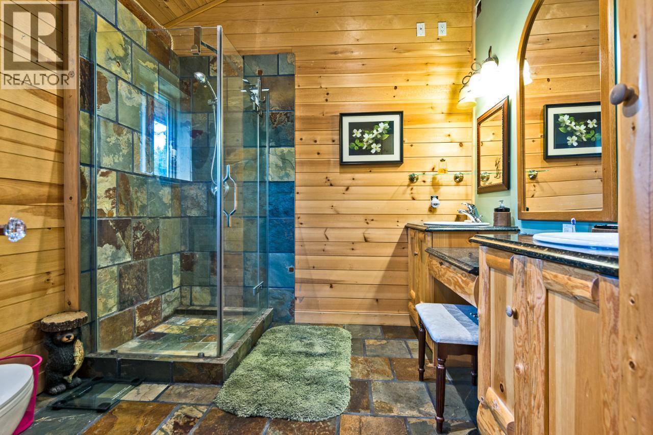 28 NINE MILE Place, Osoyoos