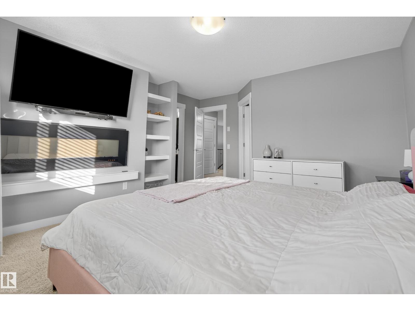 17032 43 ST NW, Edmonton