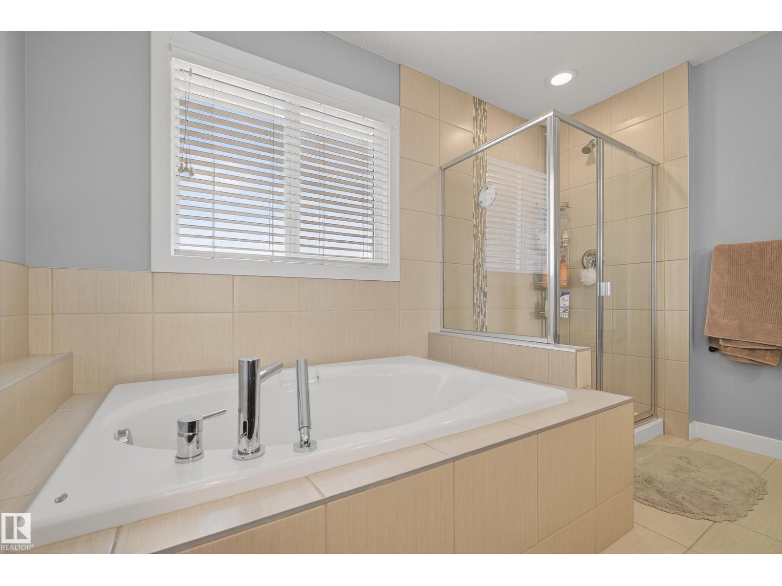 17032 43 ST NW, Edmonton