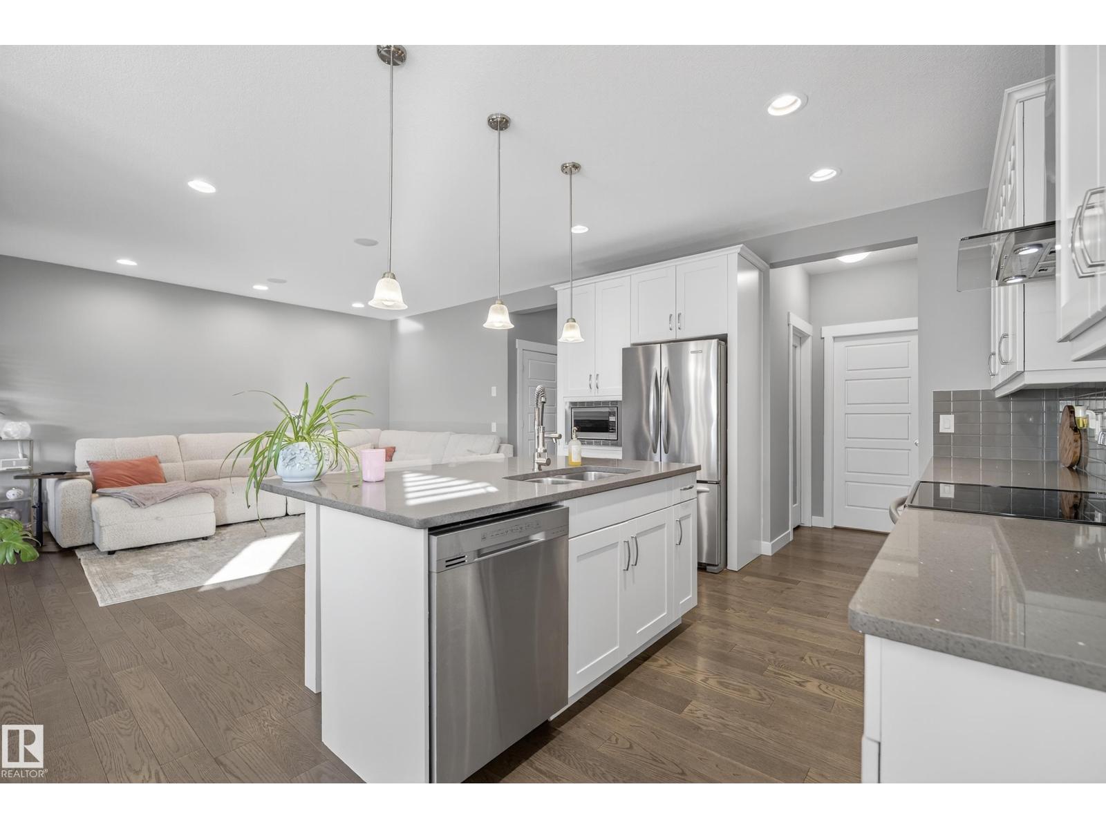 17032 43 ST NW, Edmonton