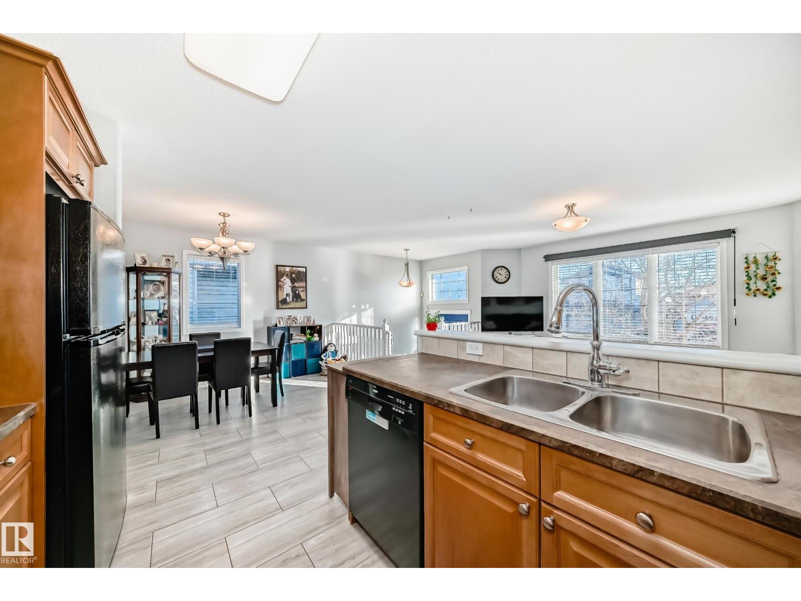 15628 44 ST NW, Edmonton