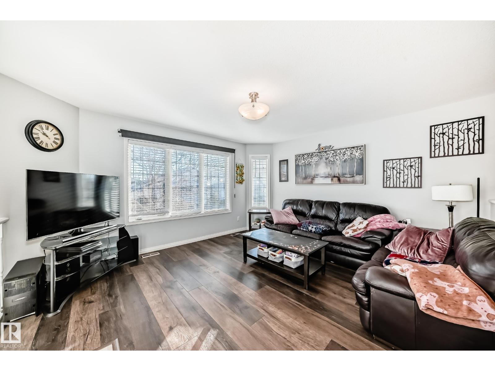 15628 44 ST NW, Edmonton