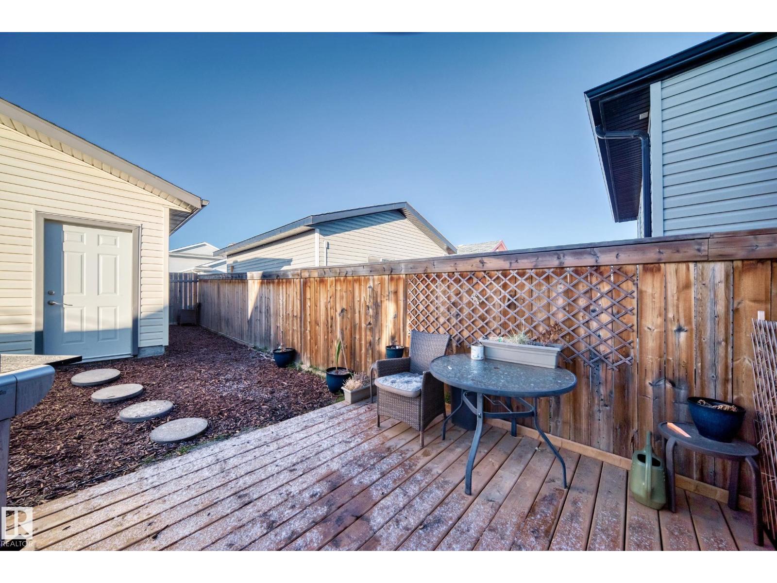 15628 44 ST NW, Edmonton