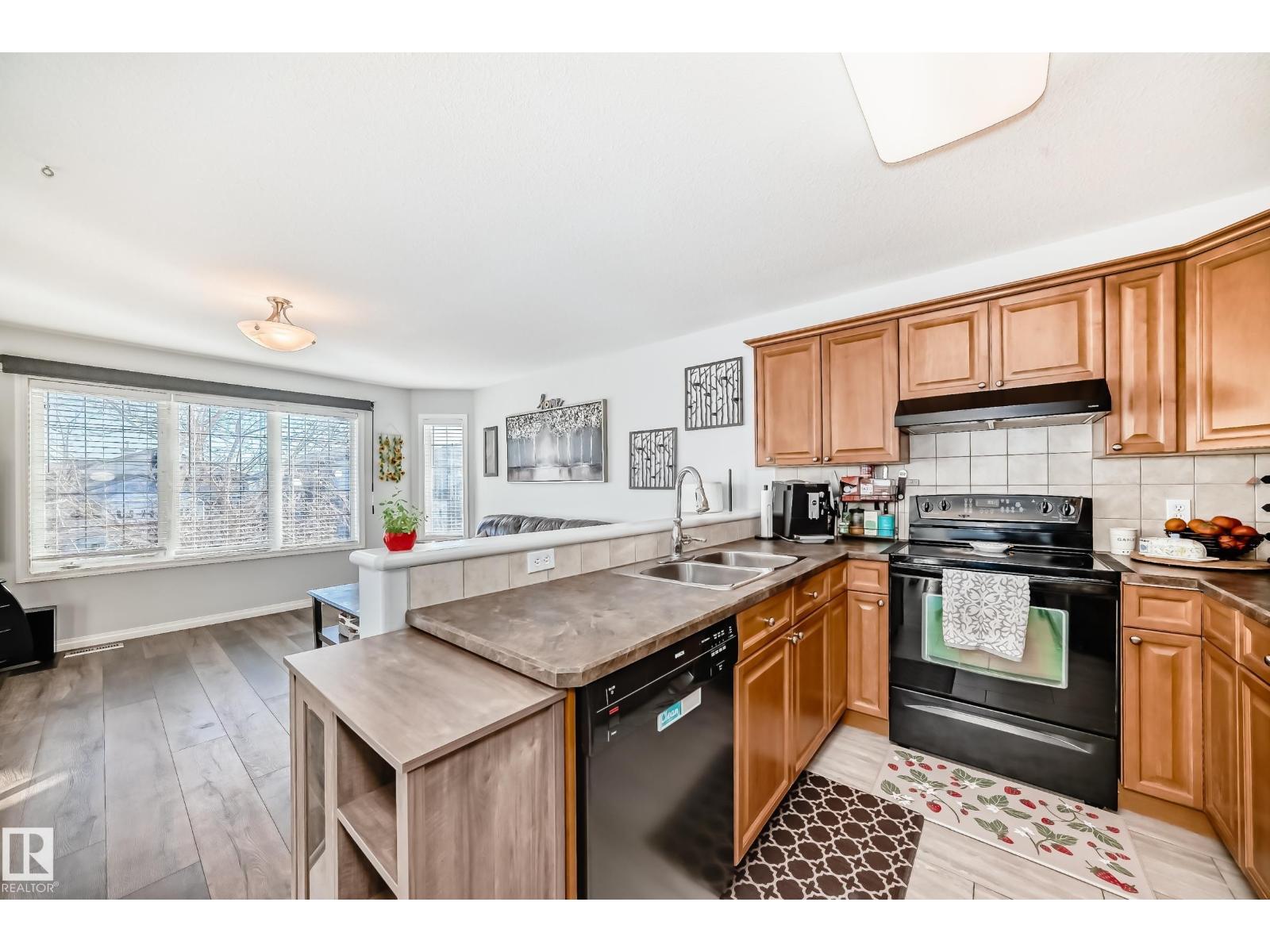 15628 44 ST NW, Edmonton