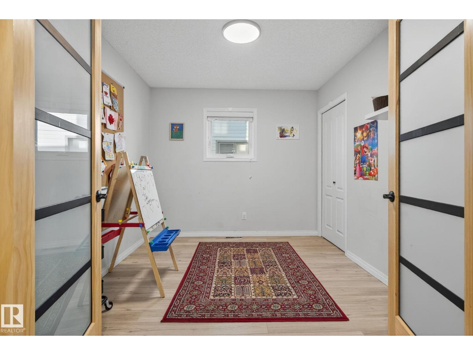 7224 158 AV NW, Edmonton