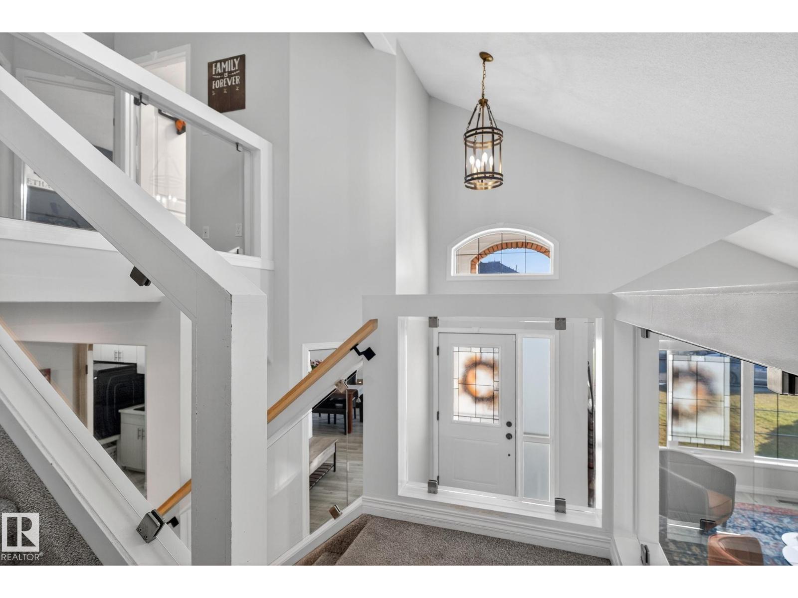 7224 158 AV NW, Edmonton