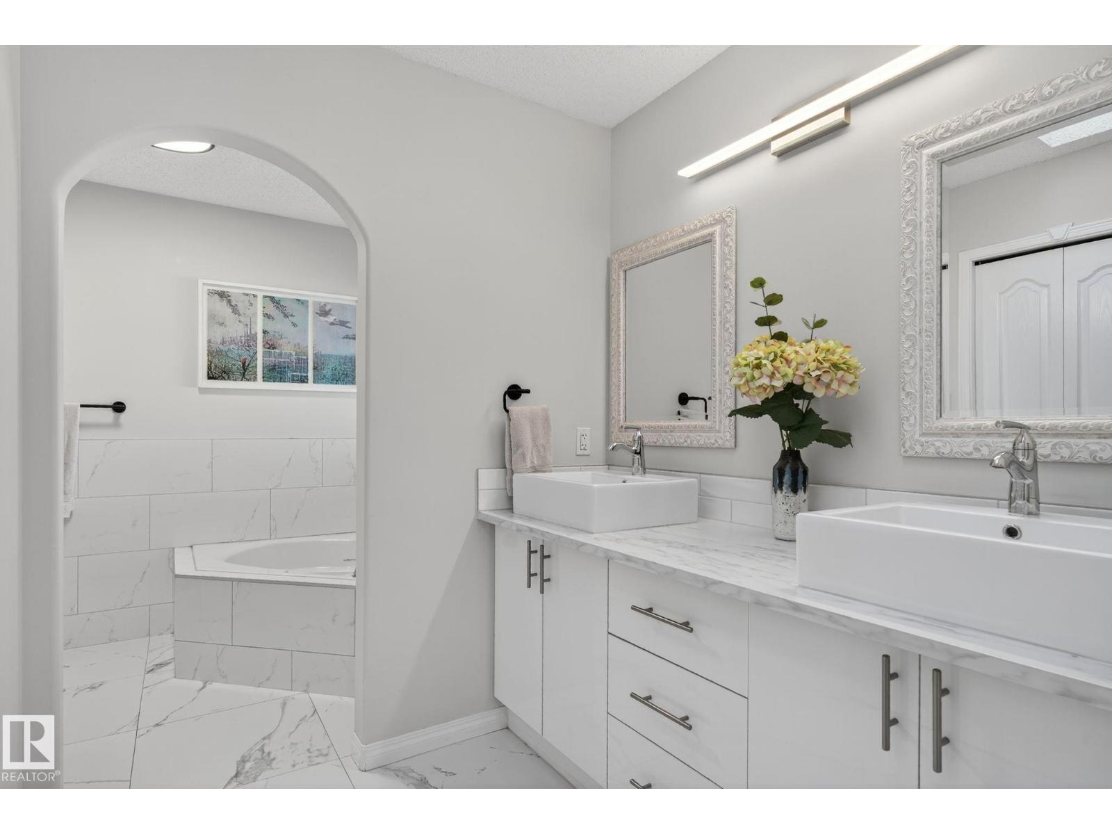 7224 158 AV NW, Edmonton