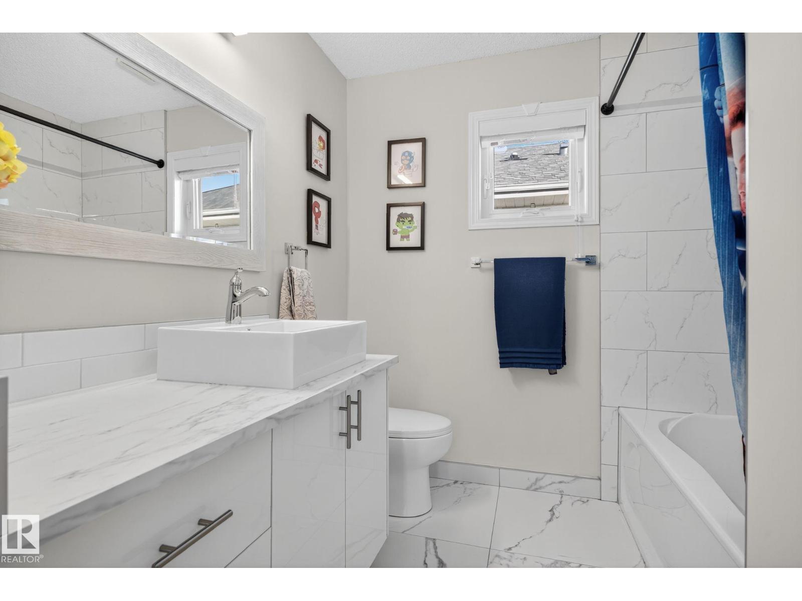 7224 158 AV NW, Edmonton