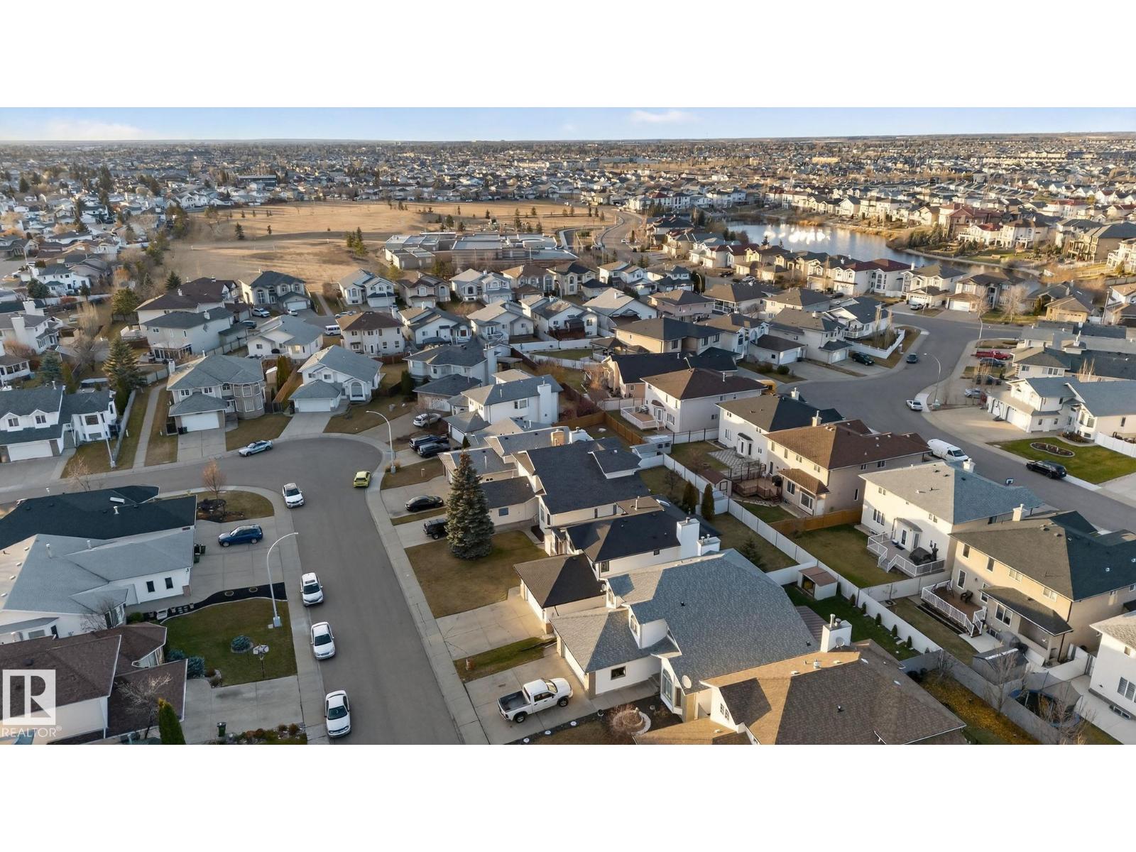 7224 158 AV NW, Edmonton