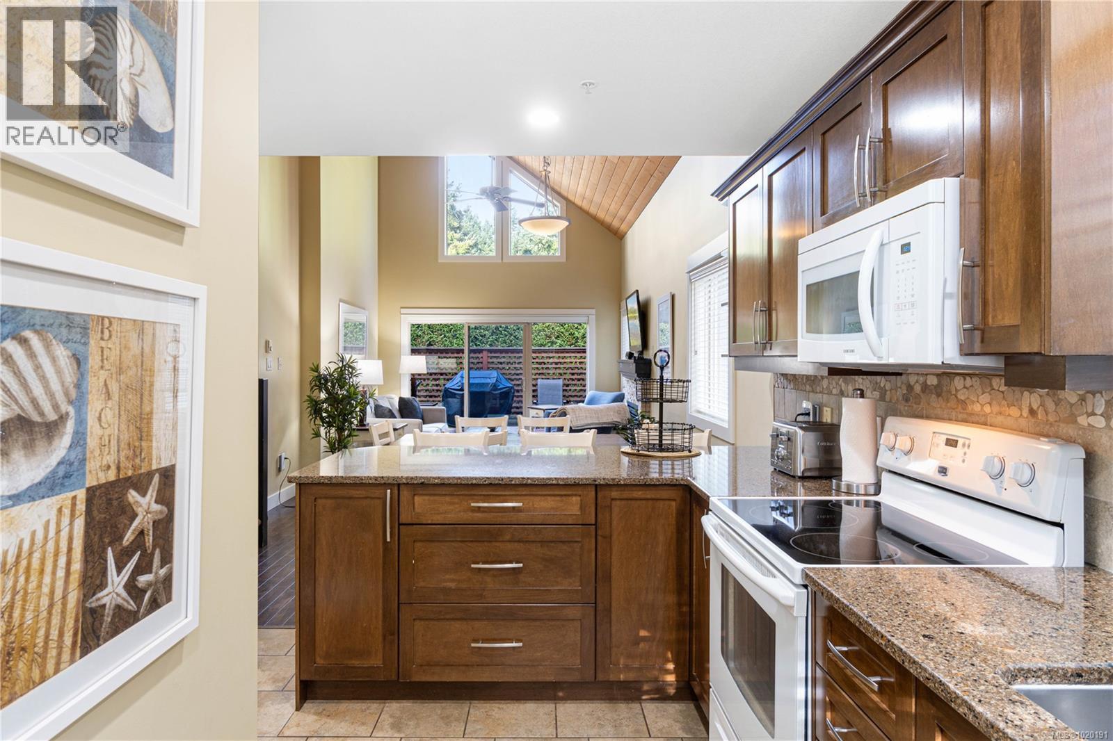 261 1130 Resort Dr, Parksville