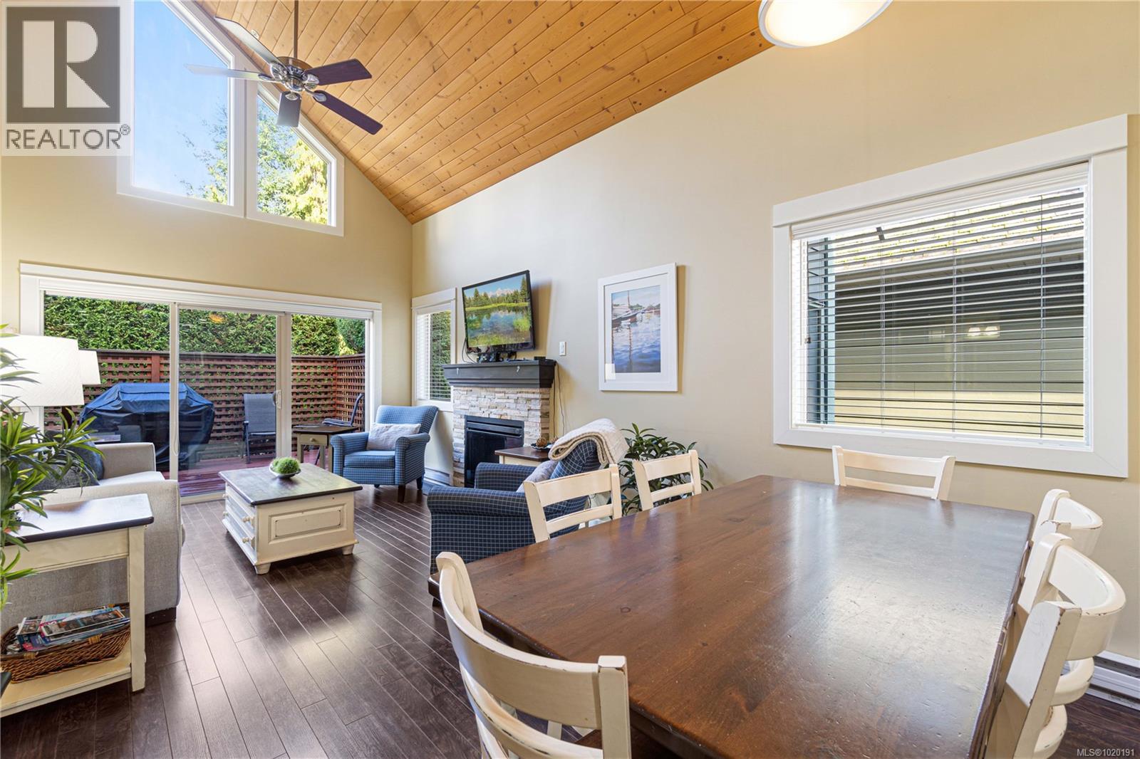 261 1130 Resort Dr, Parksville