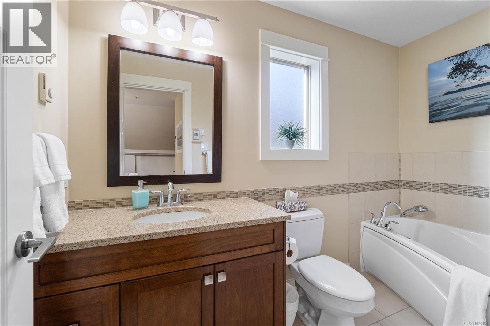 261 1130 Resort Dr, Parksville