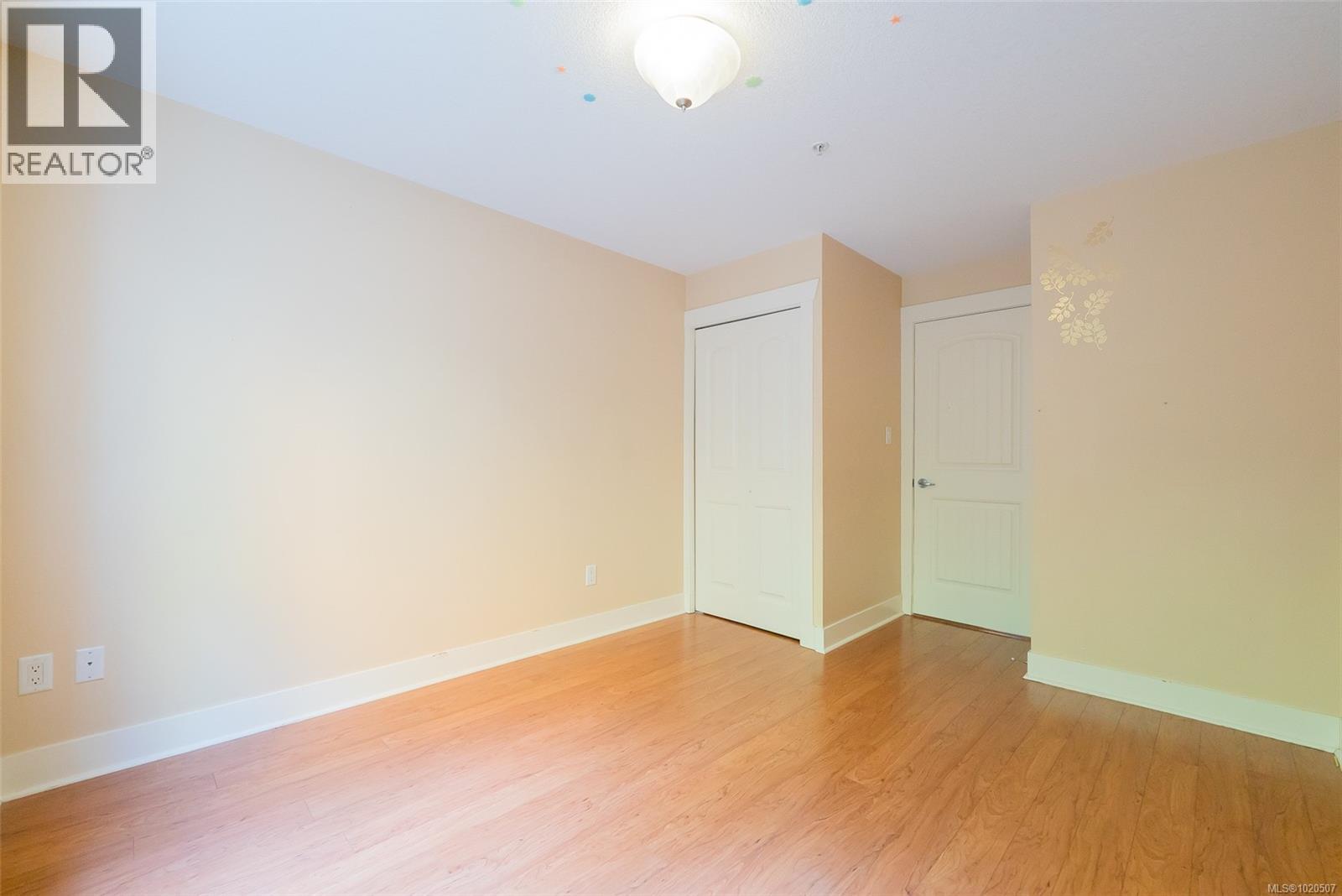 201 1620 Townsite Rd, Nanaimo