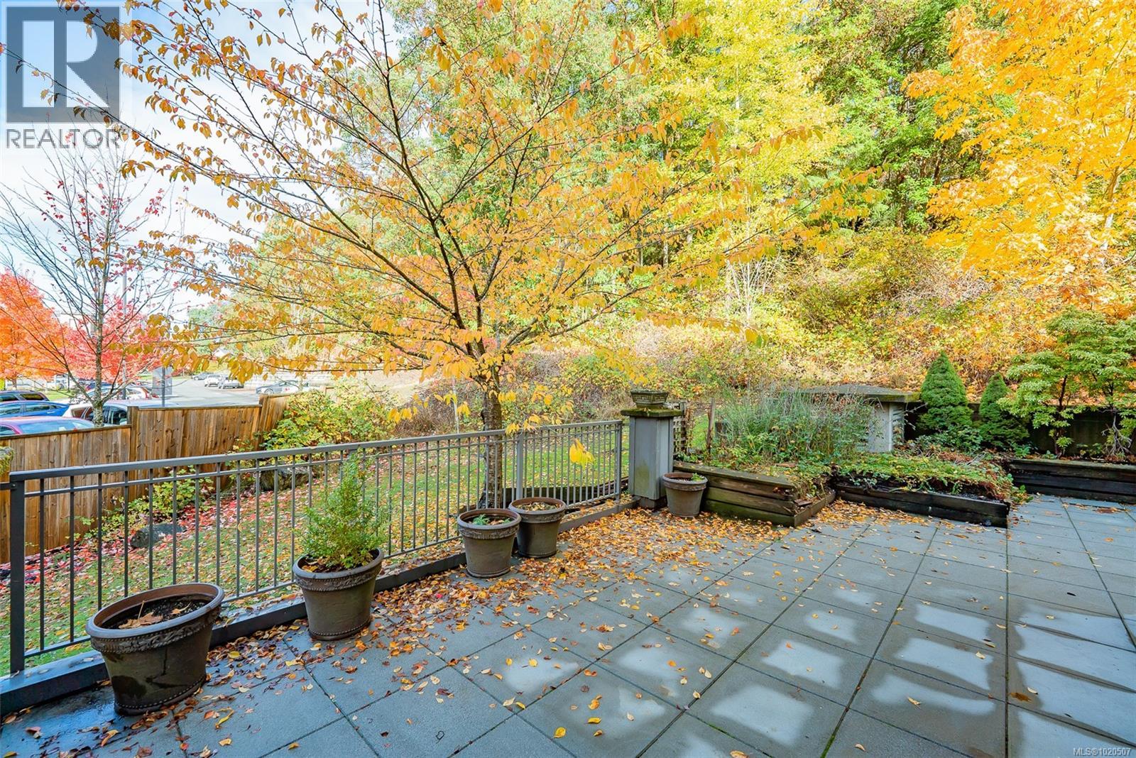 201 1620 Townsite Rd, Nanaimo