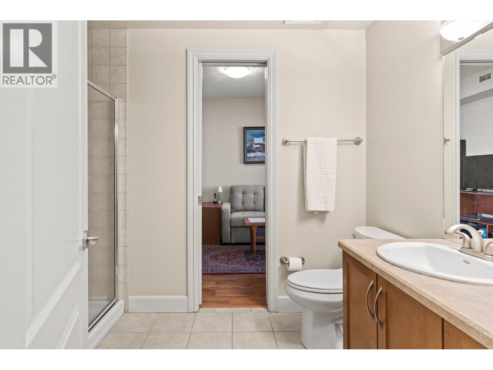 704 1947 Underhill Street, Kelowna