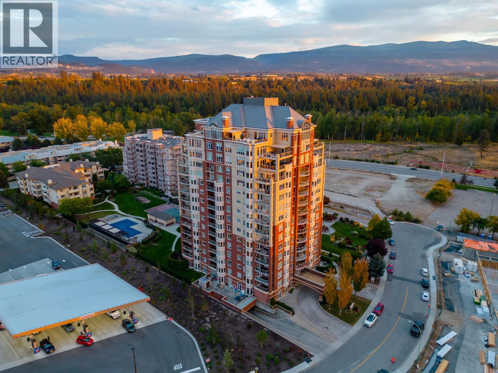 704 1947 Underhill Street, Kelowna