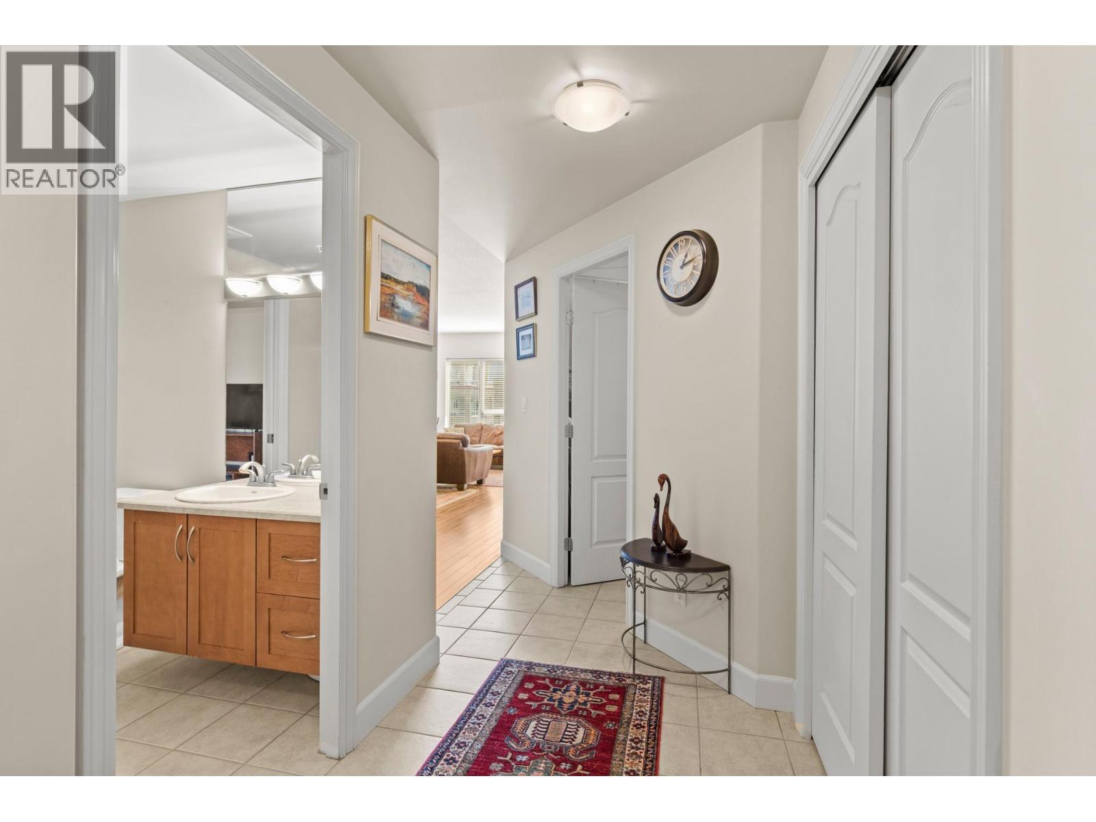 704 1947 Underhill Street, Kelowna