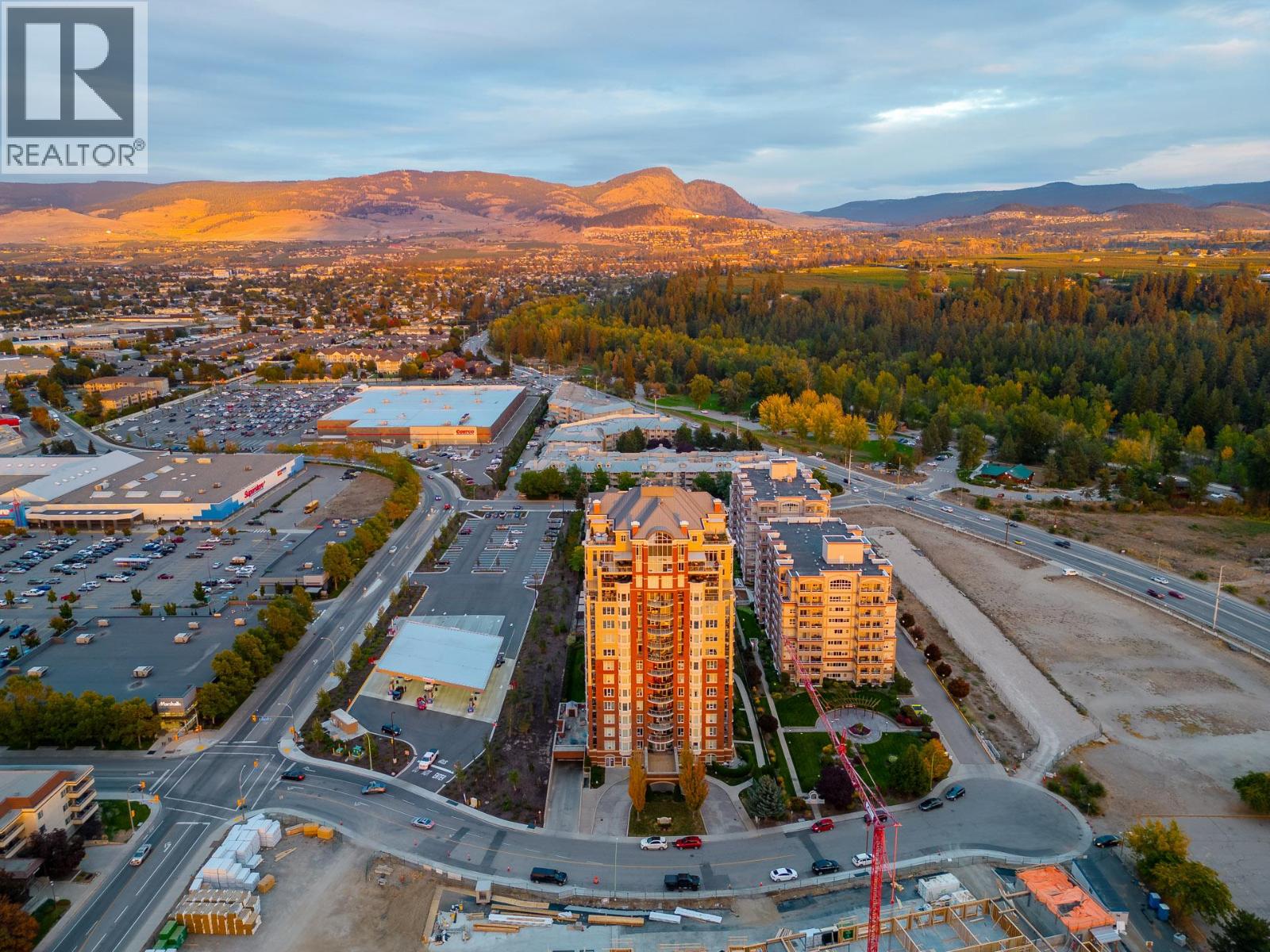 704 1947 Underhill Street, Kelowna