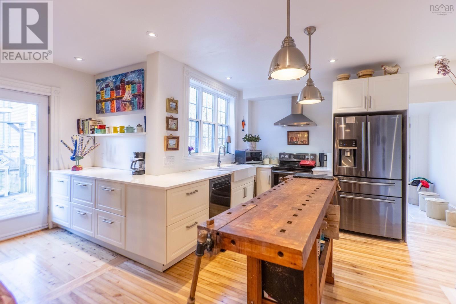 Property 17 of 50 of 124 Church Street