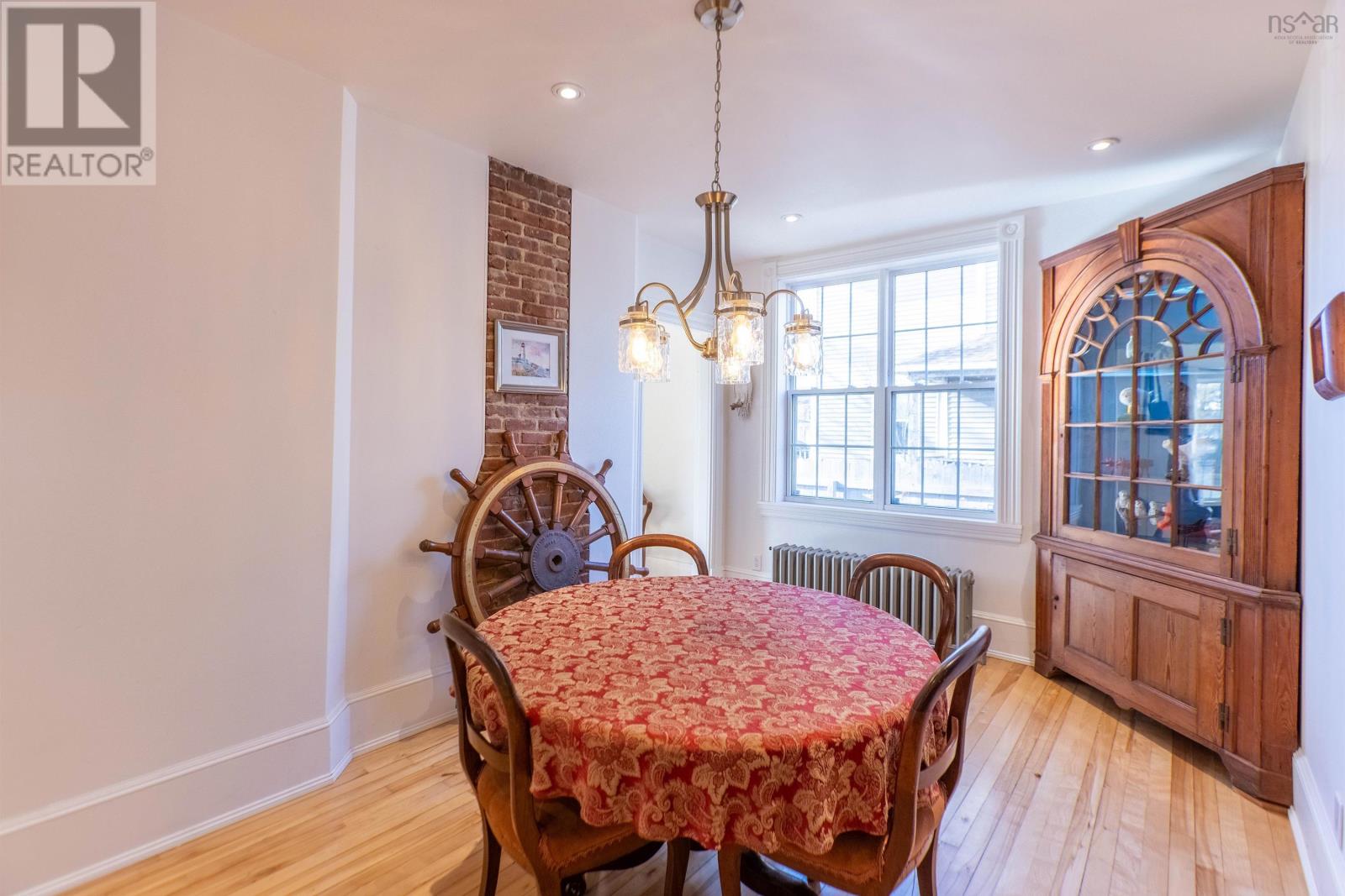 Property 14 of 50 of 124 Church Street