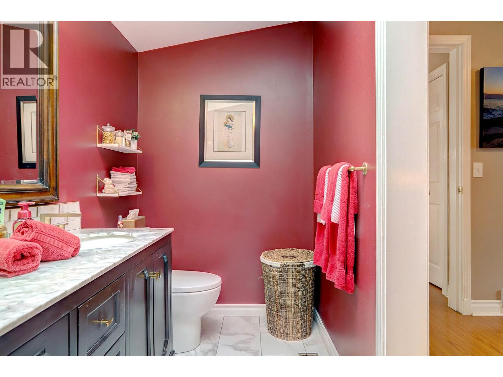  4712 Valleyview Place, Vernon