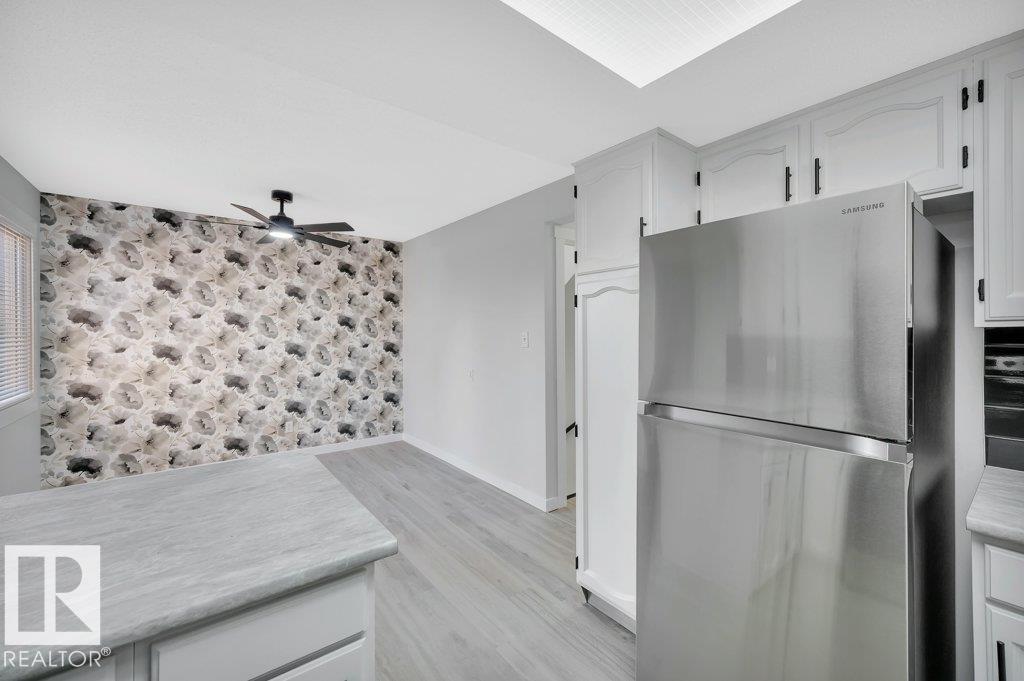 13618 27 ST NW NW, Edmonton