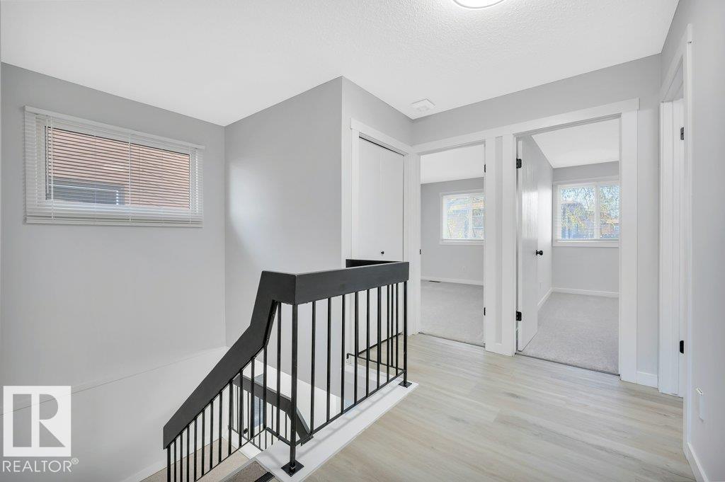 13618 27 ST NW NW, Edmonton