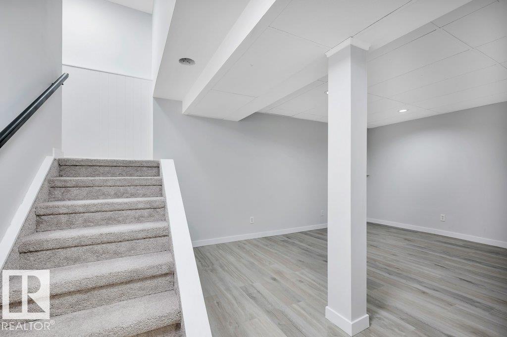 13618 27 ST NW NW, Edmonton