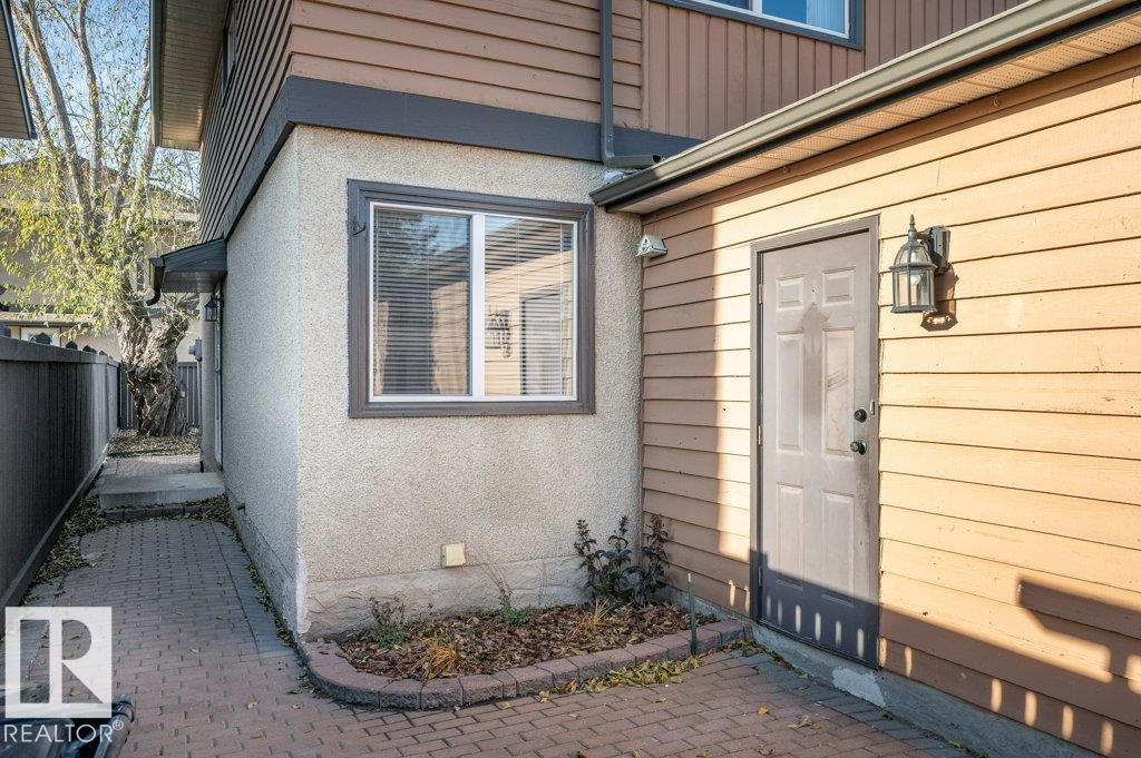 13618 27 ST NW NW, Edmonton