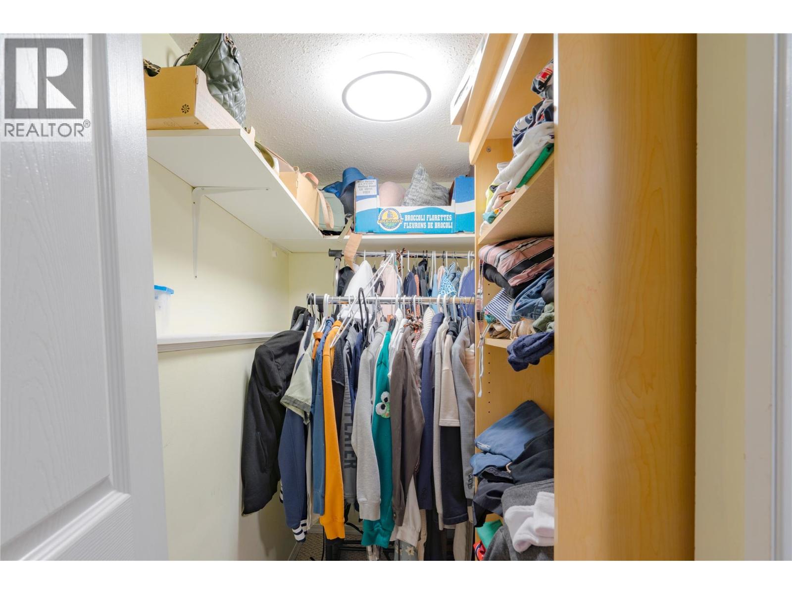  3095 Gordon Drive, Kelowna