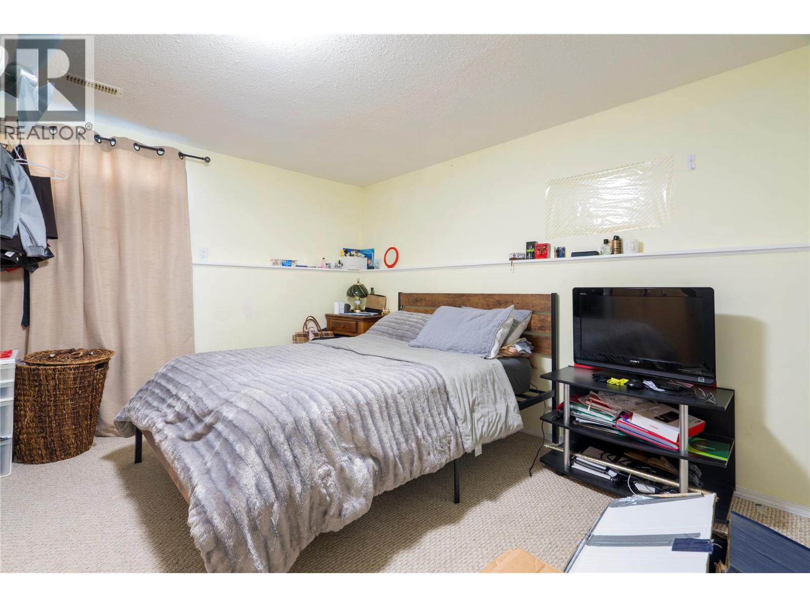  3095 Gordon Drive, Kelowna