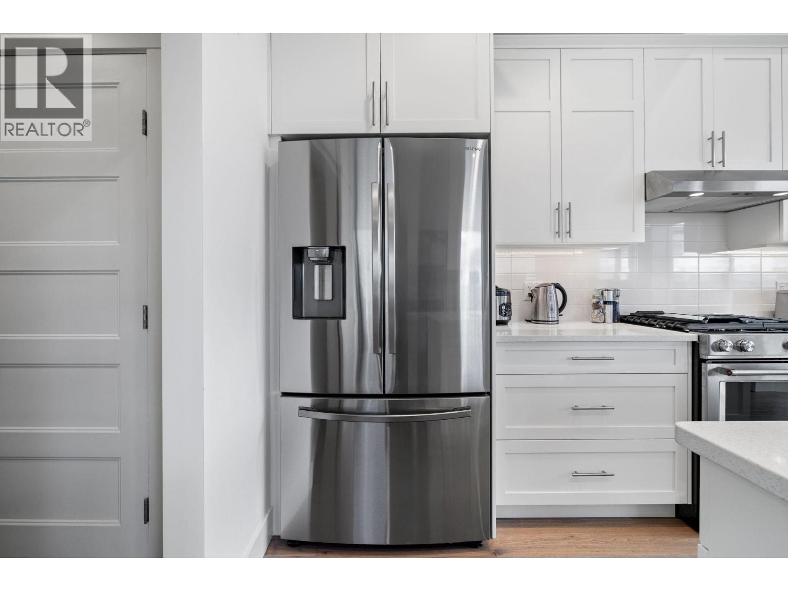  1474 Summer Crescent, Kelowna