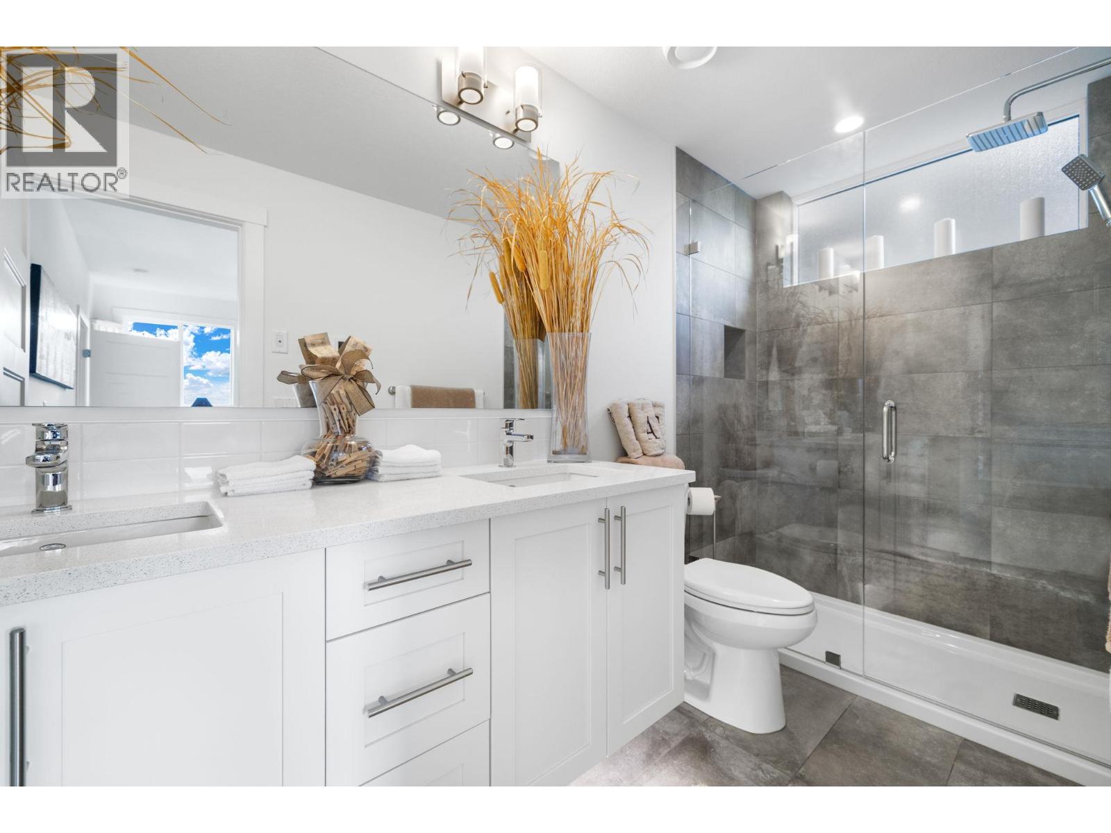  1474 Summer Crescent, Kelowna