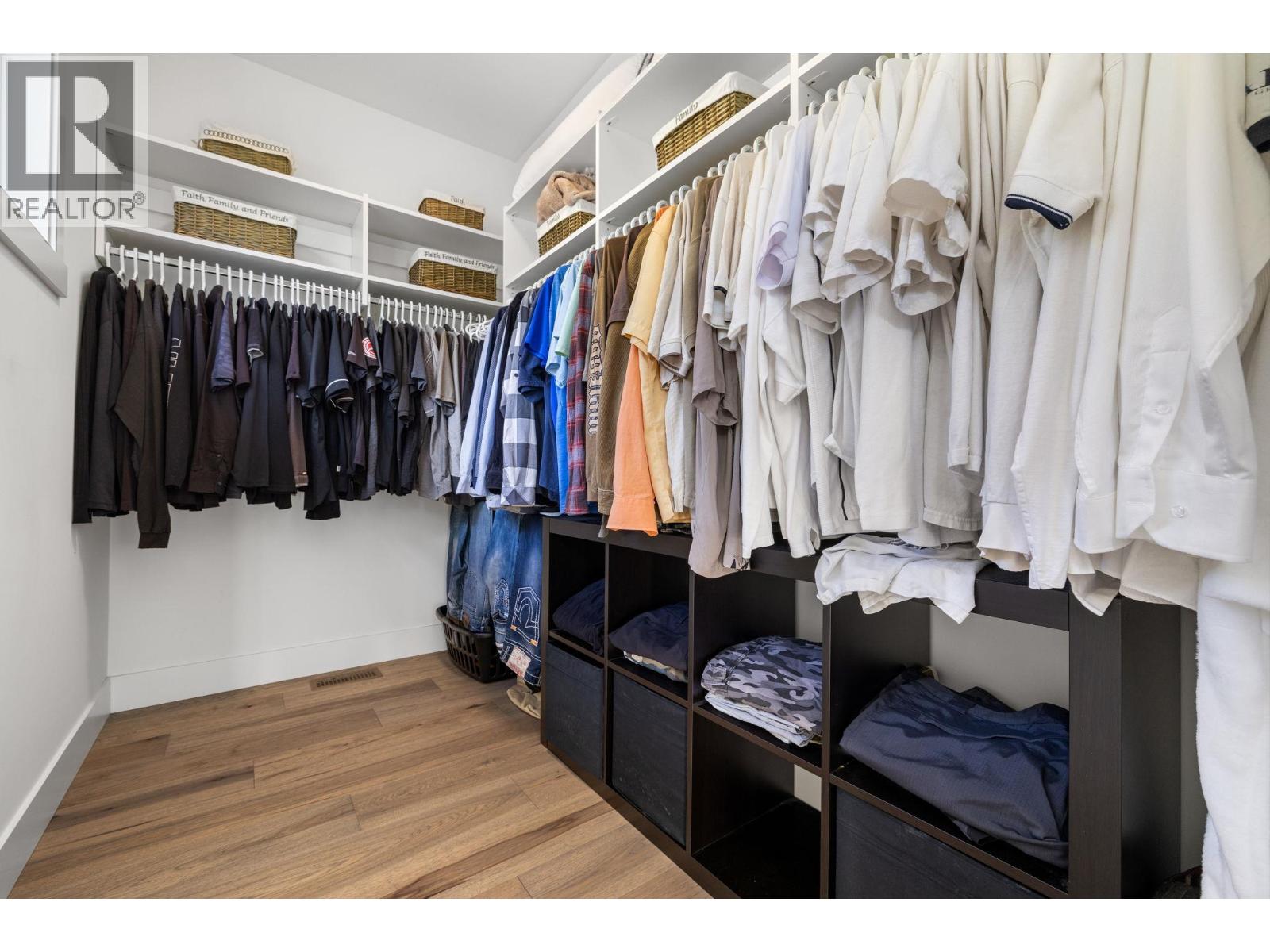  1474 Summer Crescent, Kelowna