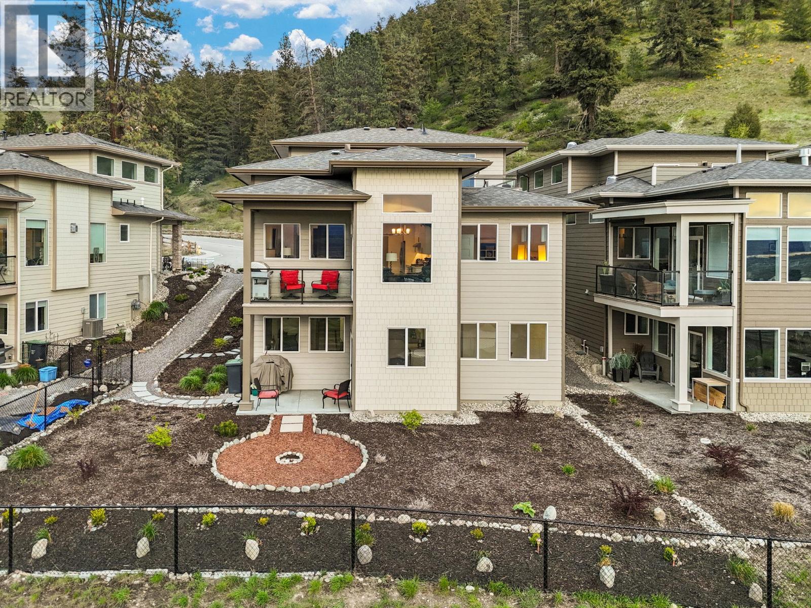  1474 Summer Crescent, Kelowna